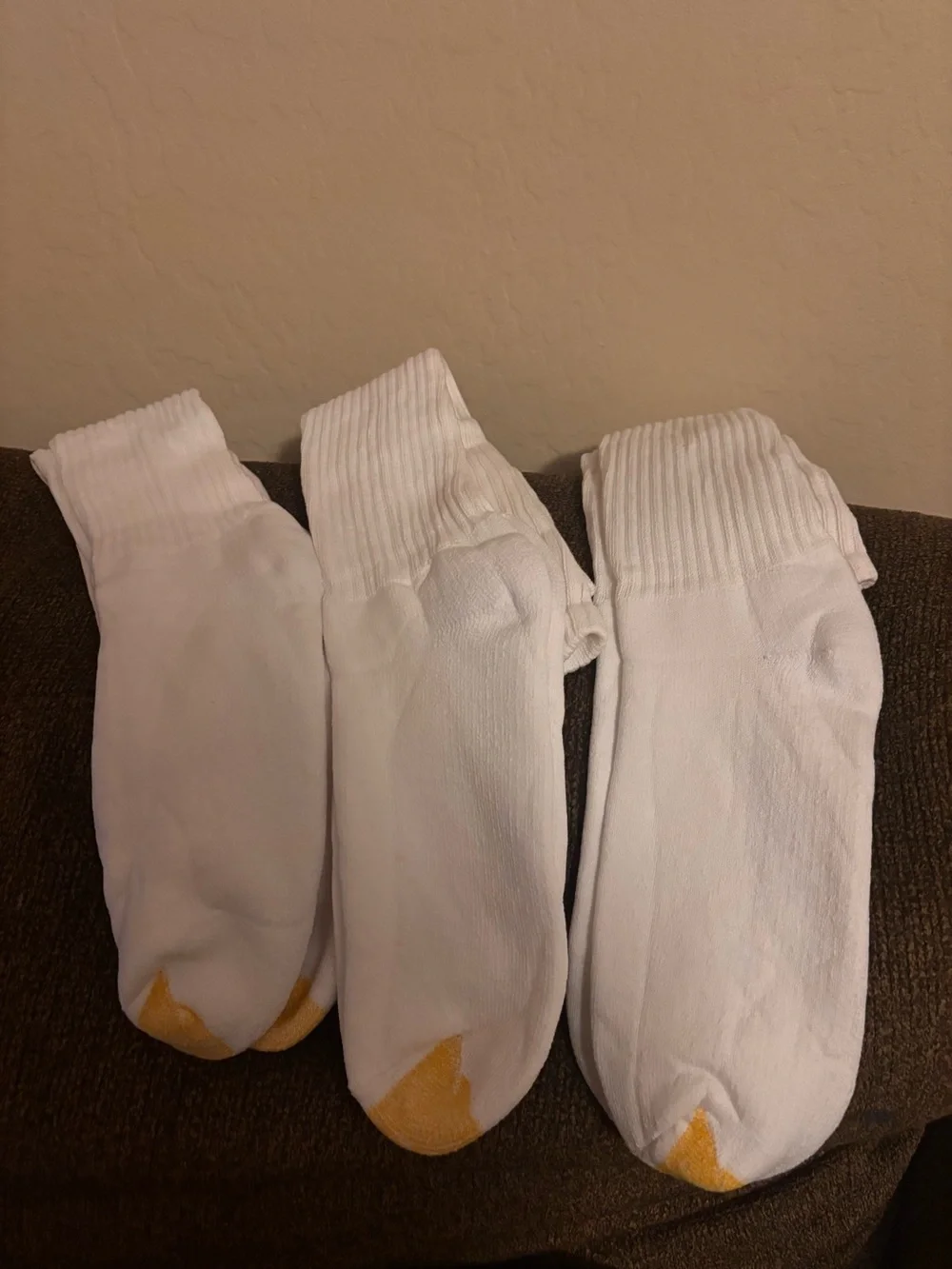 GOLD TOE SOCKS BRAND NEW ULTRATEC White Crew Socks with GOLD Toe - Pack of 3